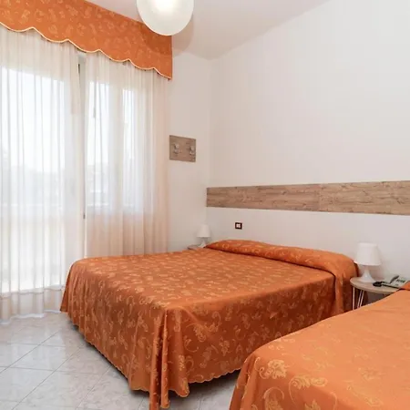 Di Giovanni 3* Μπιμπιόνε